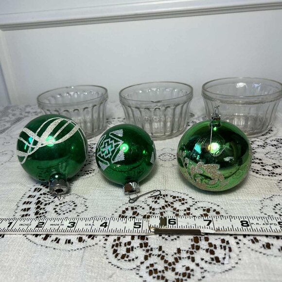 MCM green & glitter ornaments - Picture 8 of 10